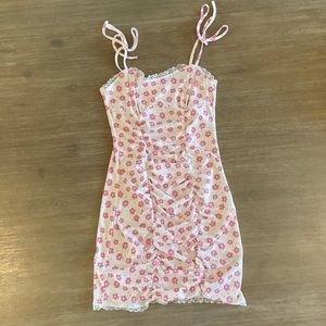SHEIN WYWH Allover Floral Print Tie Shoulder Knot Front Ruched Bust Cami Dress